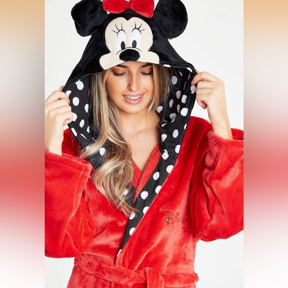 Minnie Mouse Robe - Picture 5 of 7